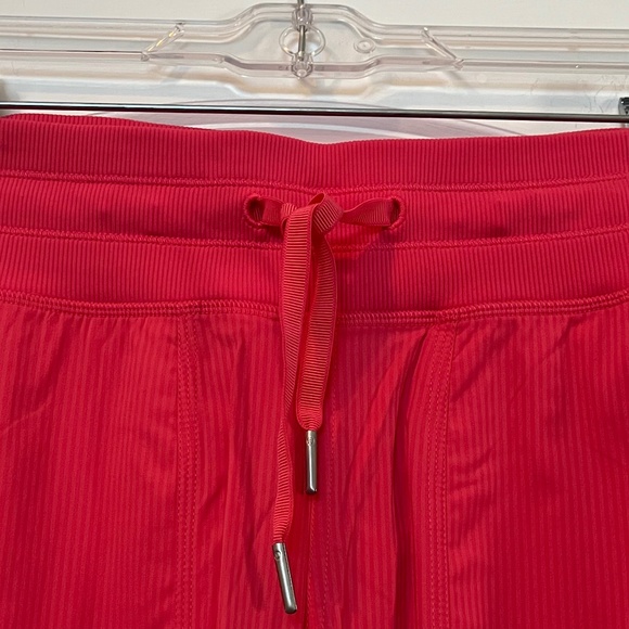 NWOT Lululemon Dance Studio Mid-Rise Pants -  Short 8 - Glaze Pink - Picture 9 of 12